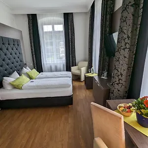 *** Hotel Badhotel Bad Brueckenau Duitsland