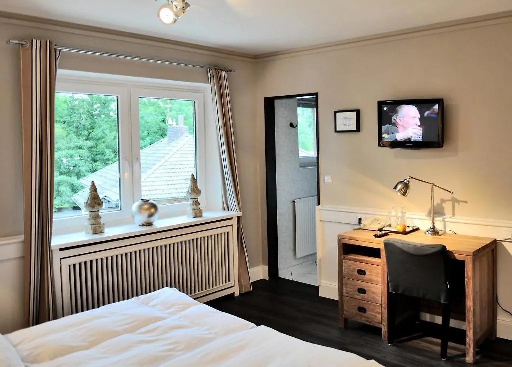 Hotel Und Landhaus 'Kastanie' Hamburg