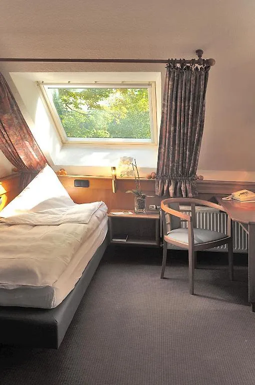 Hotel Und Landhaus 'Kastanie' Hamburg-Harburg 3*,